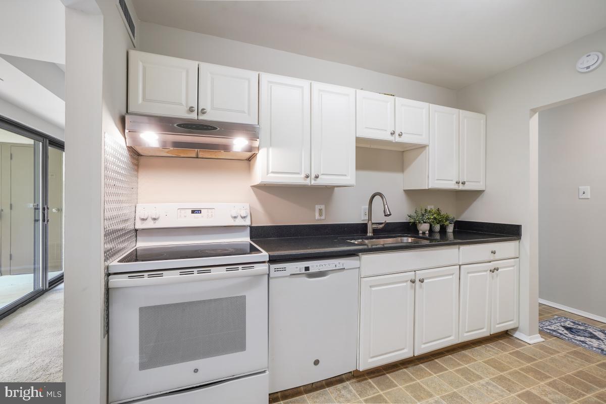 PARK TERRACE COND - Residential