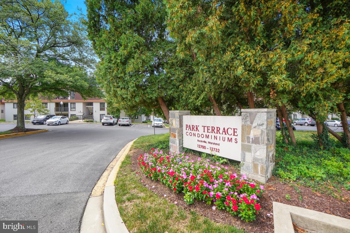 PARK TERRACE COND - Residential