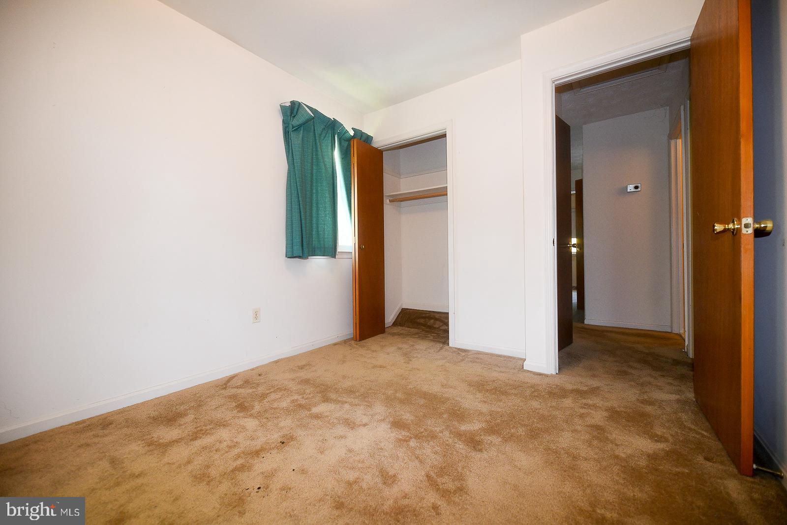 GREENVIEW KNOLLS - Residential