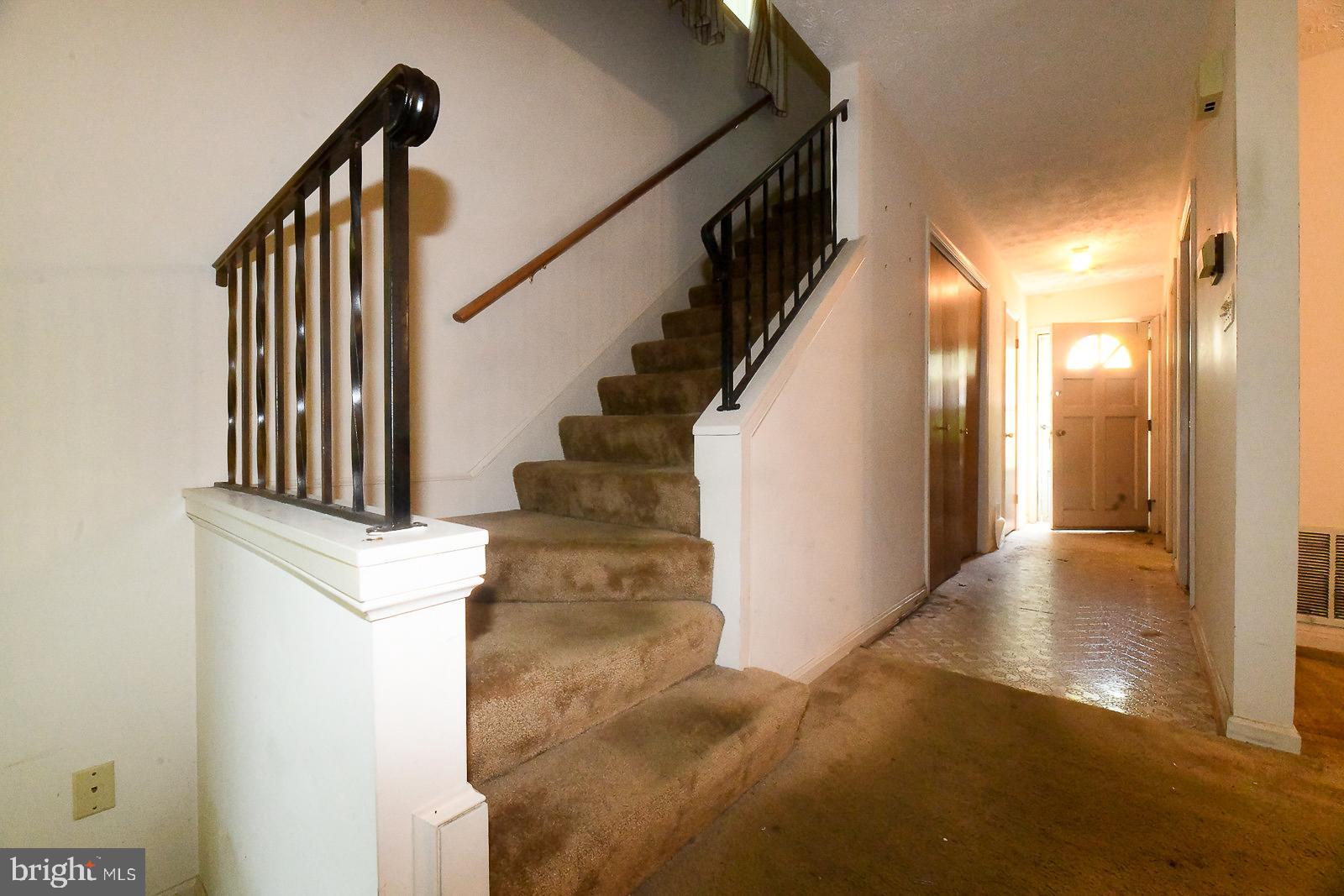 GREENVIEW KNOLLS - Residential