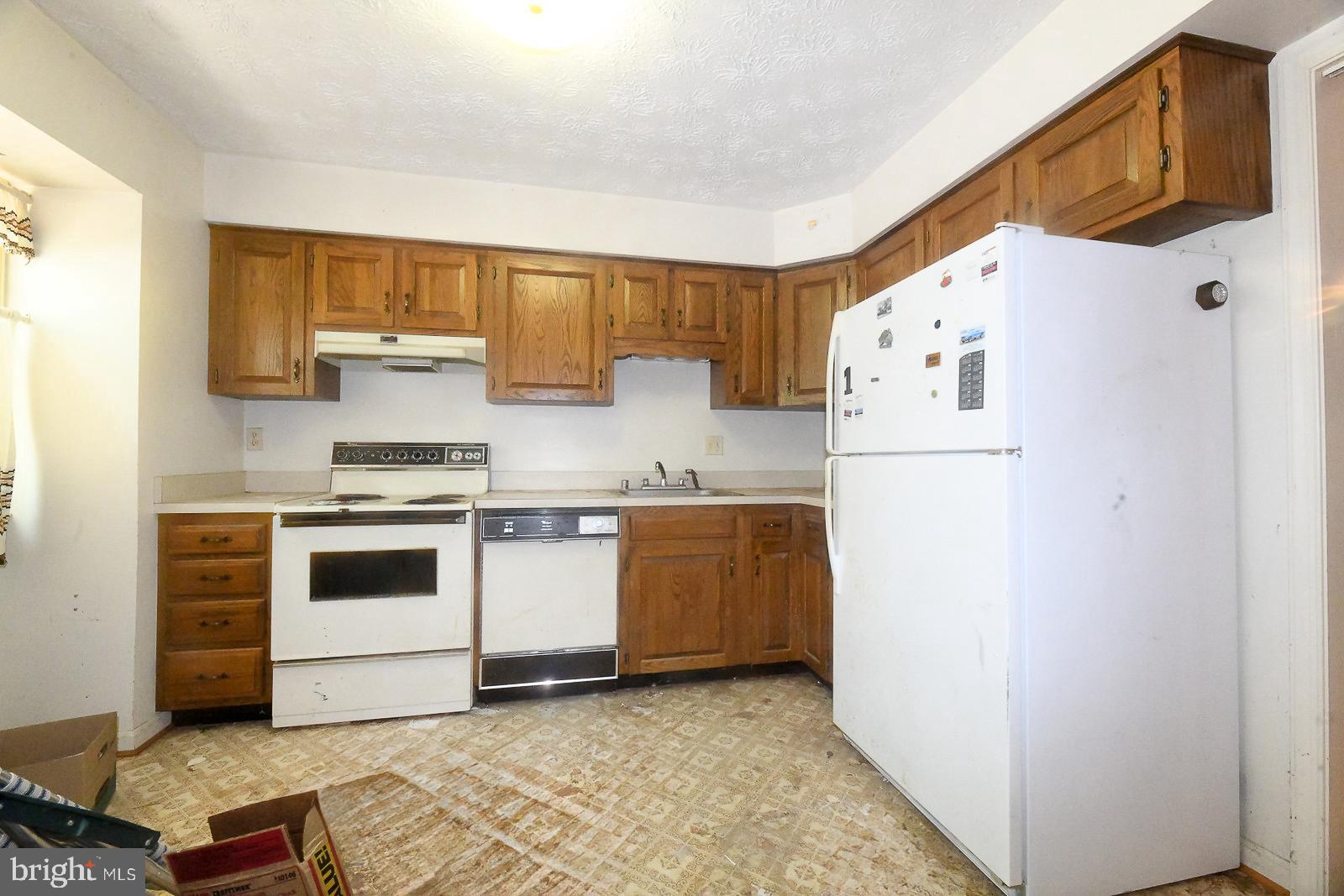 GREENVIEW KNOLLS - Residential