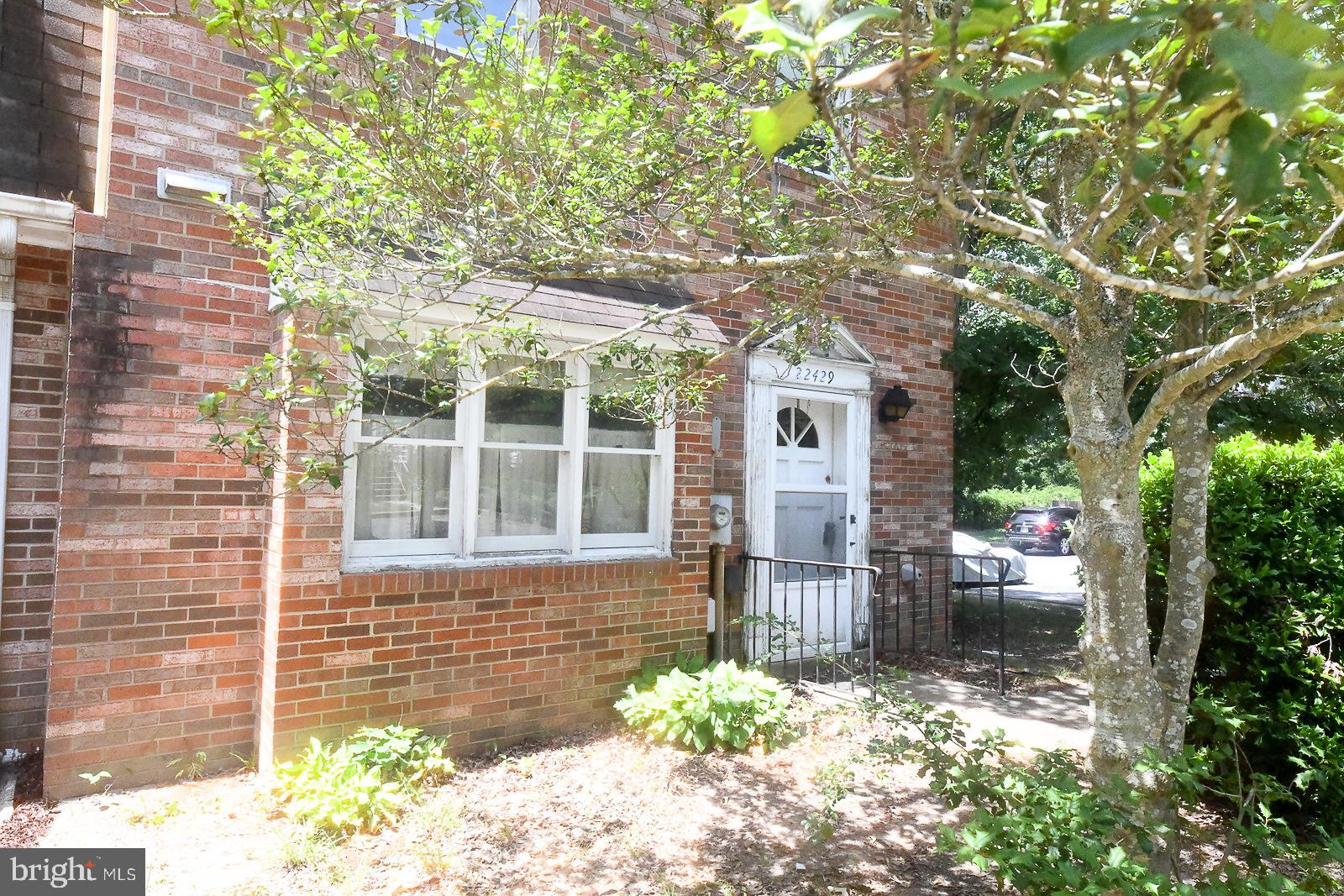 GREENVIEW KNOLLS - Residential