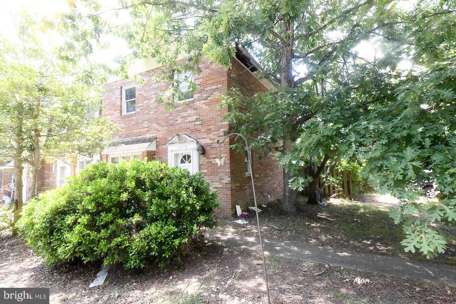 GREENVIEW KNOLLS - Residential