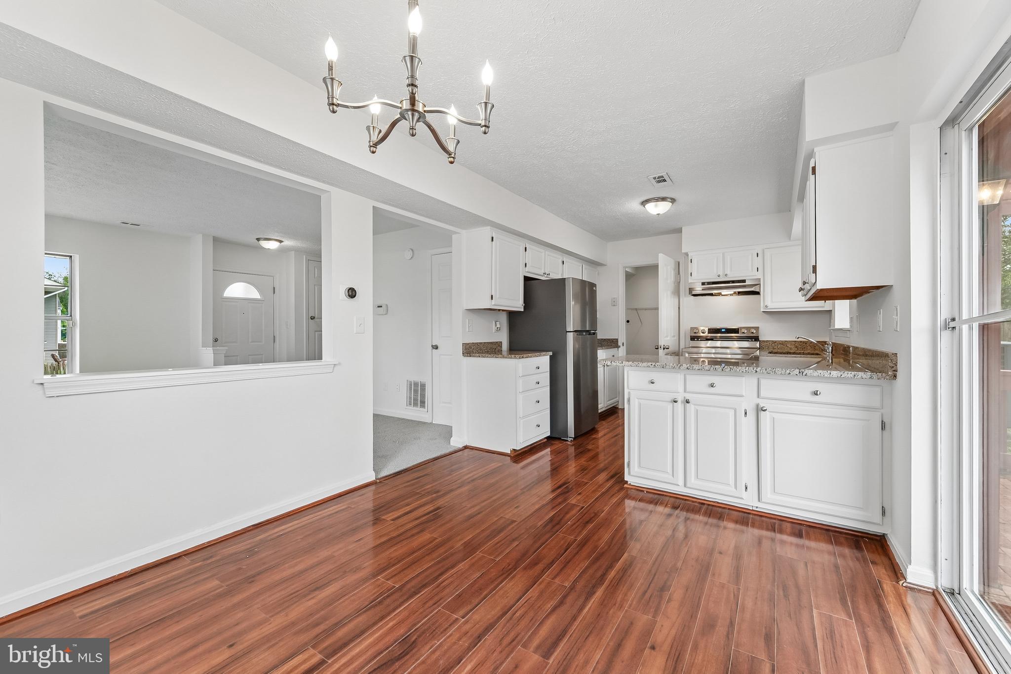 RIVERSIDE - Residential