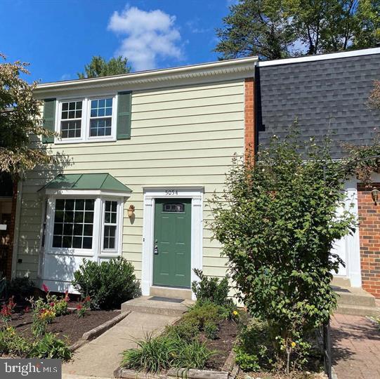 Beautifully remodeled home in the heart of Fairfax. New contemporary shaker style cabinets, granite counters and new appliances. Refinished hardwood floors on the main level, new carpet upstairs and new low maintenance LVT on the lower level. The upper levels features 3 large bedrooms and new remodeled baths. The bedrooms have plenty of closet space and ceiling fans in each room. The lower level is light and bright with a bonus bedroom,, den or home office perfect for the telecommuter. The rec room walks out to the fenced in back yard backing to common area, close the door and your guests have privacy and a convenient full bath. Newer HVAC and windows - it's truly move in ready! Minutes to GMU, Fairfax City, Rt 495 and Braddock Road. Walking distance to shopping and restaurants,