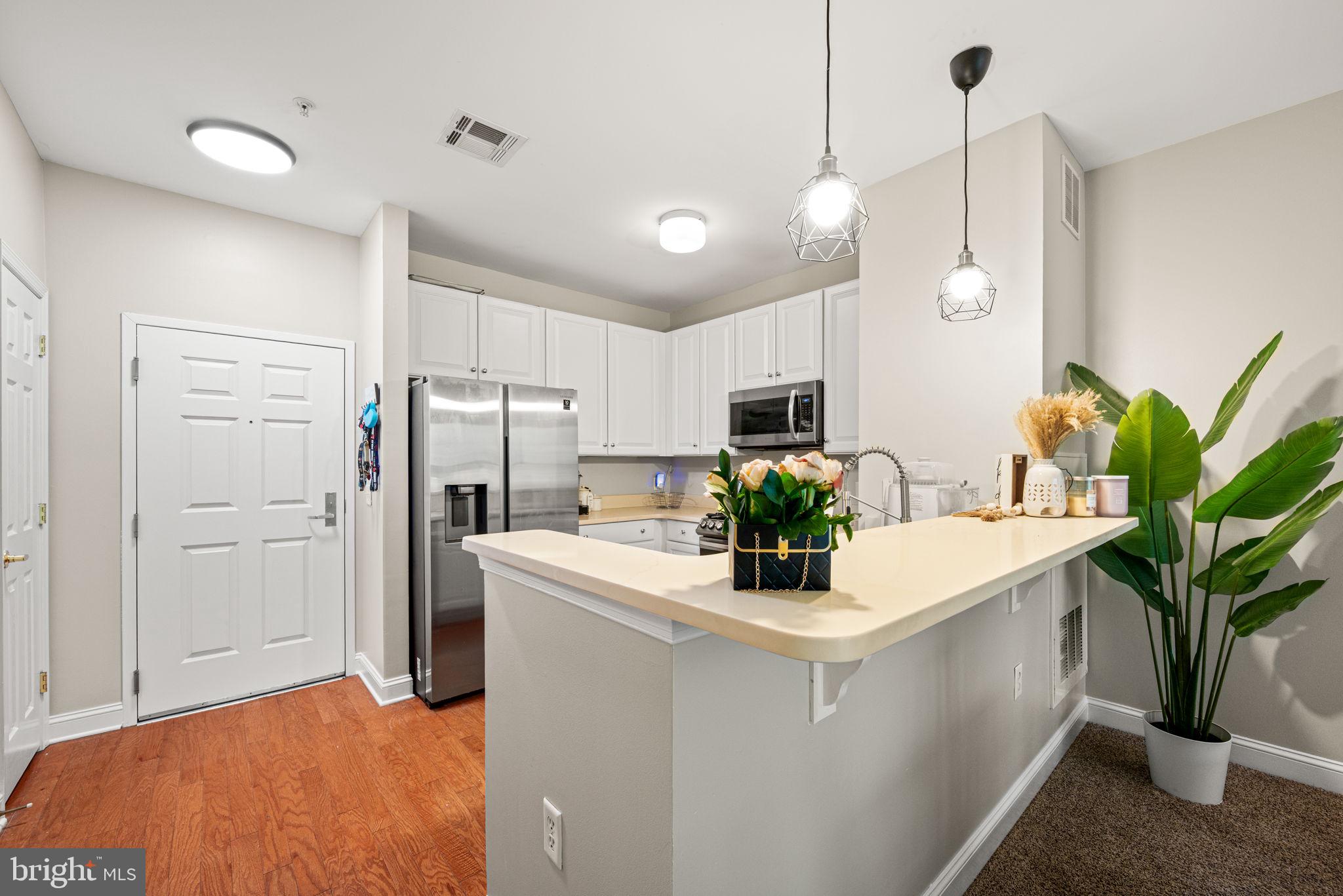 THE GRANDE AT RIVERVIEW - Residential