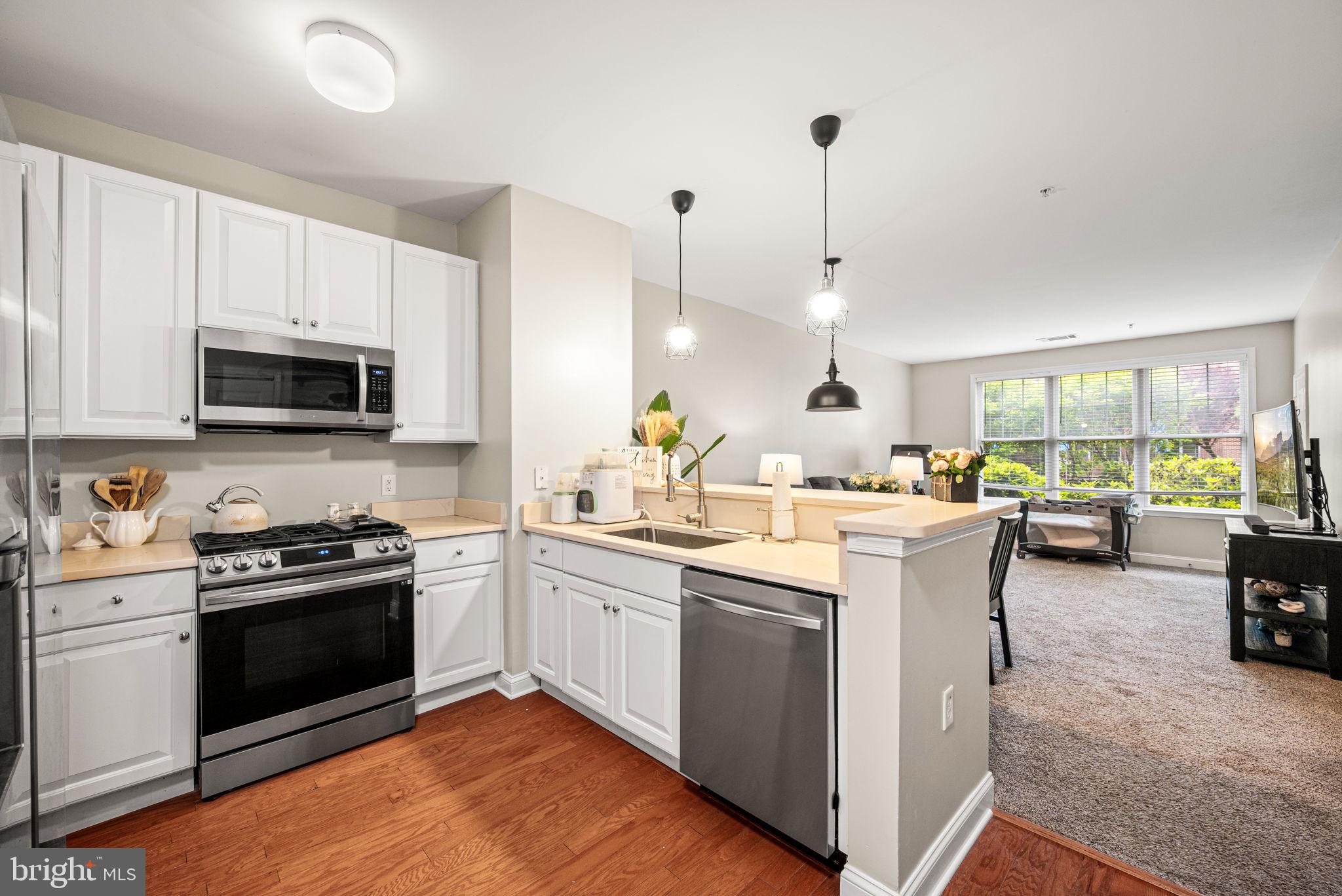 THE GRANDE AT RIVERVIEW - Residential