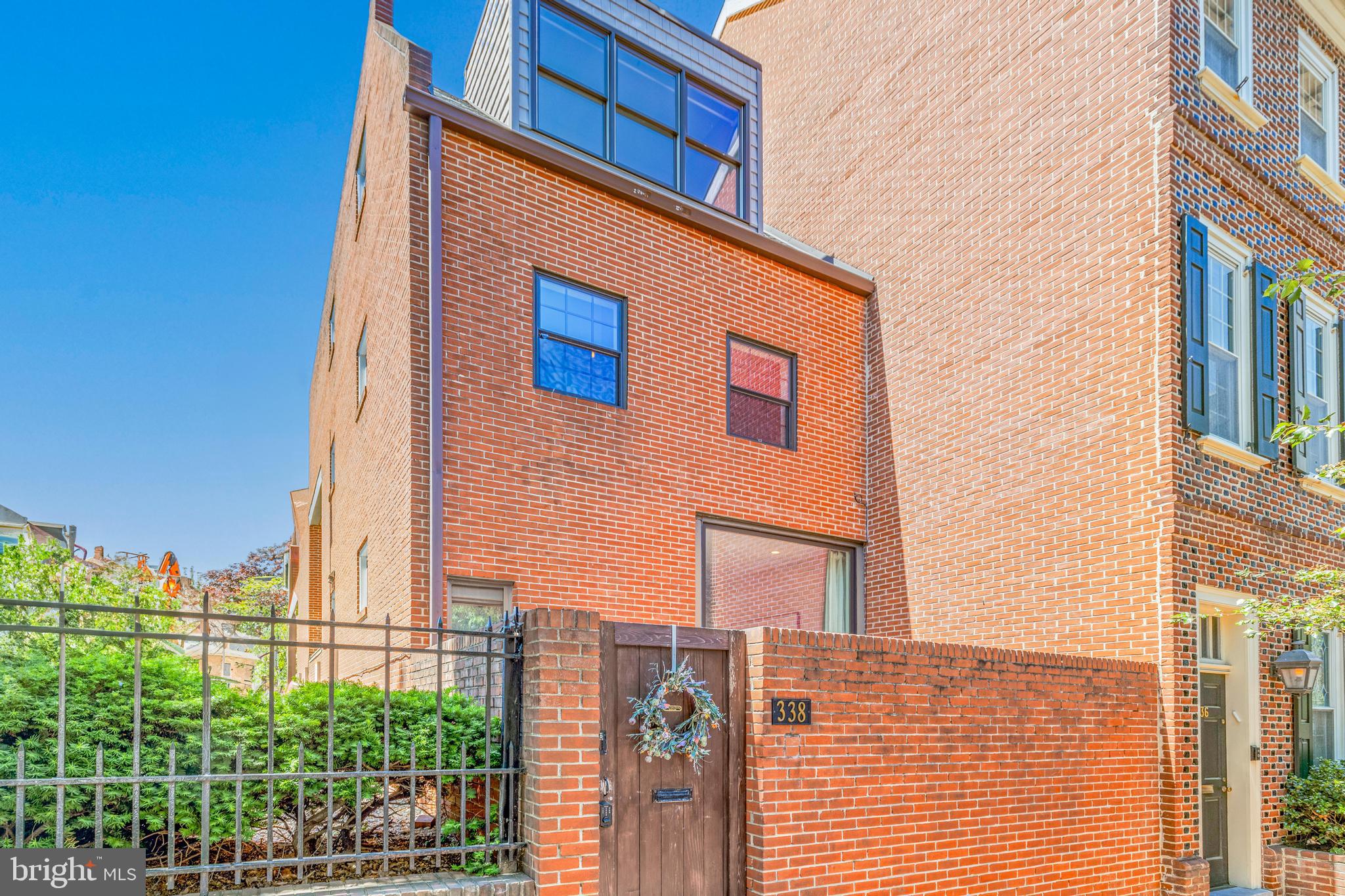 SOCIETY HILL - Residential