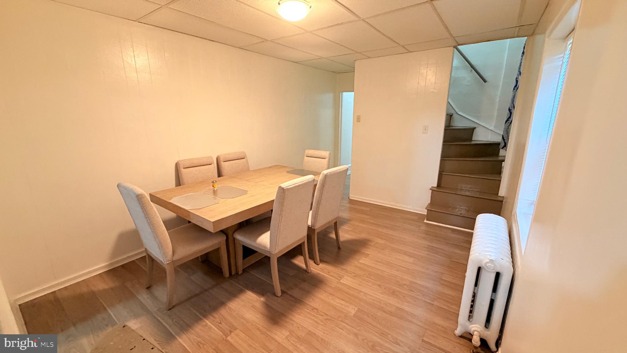 FRANKFORD - Residential Income