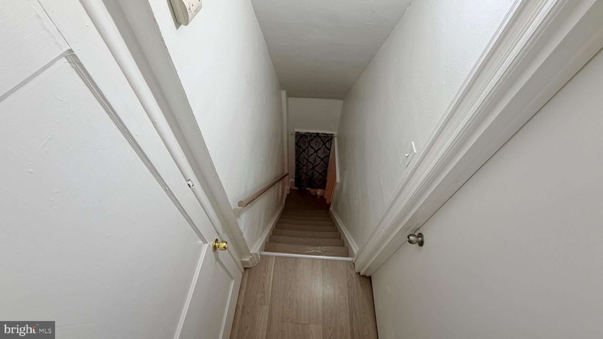 FRANKFORD - Residential Income
