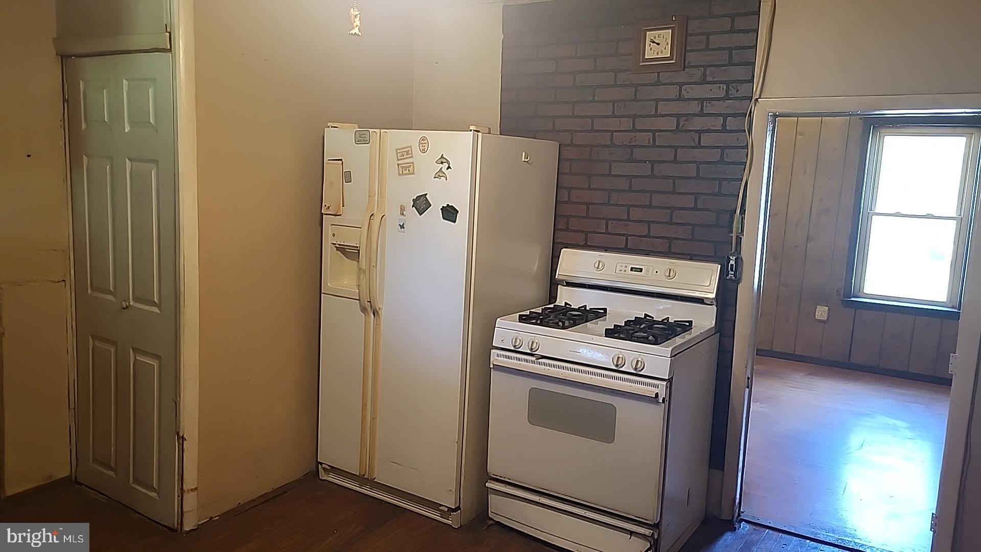 WEST END - Residential