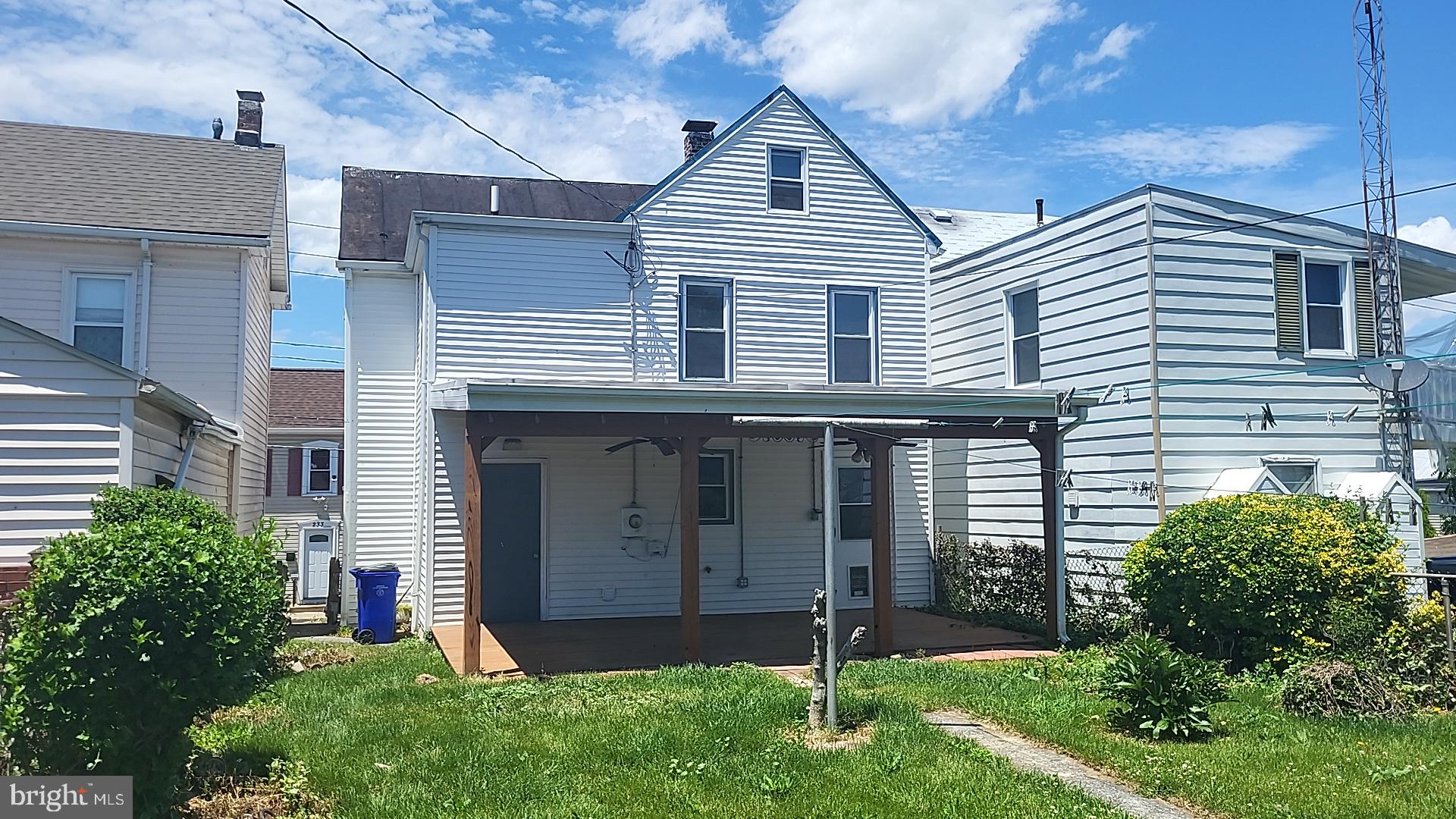WEST END - Residential