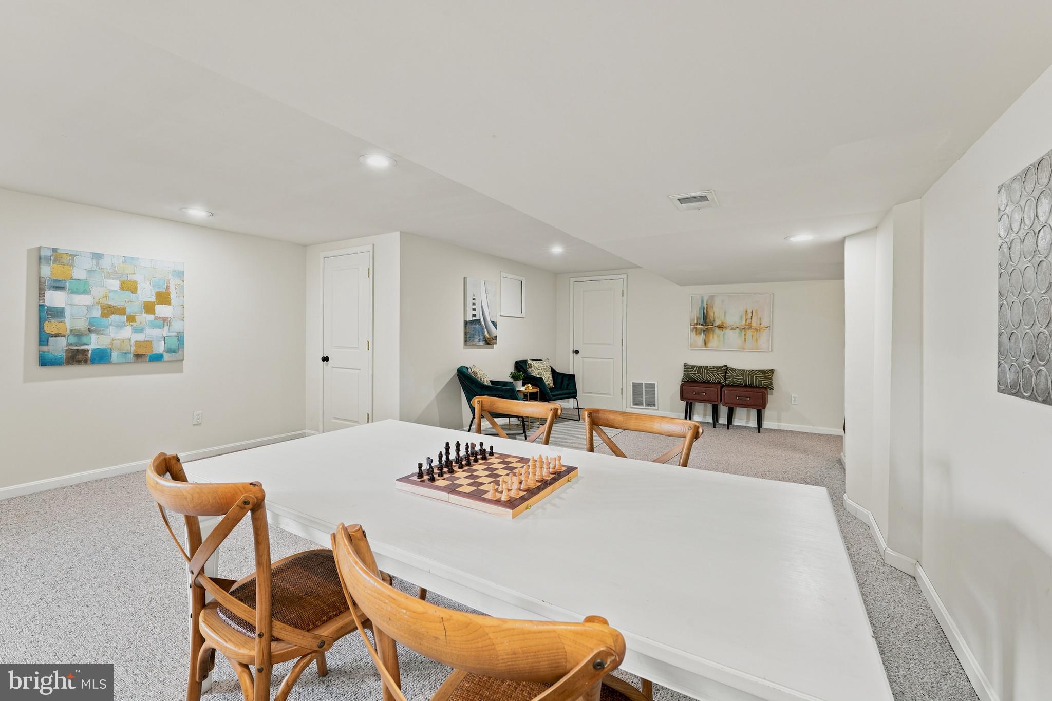 NORTHMONT - Residential