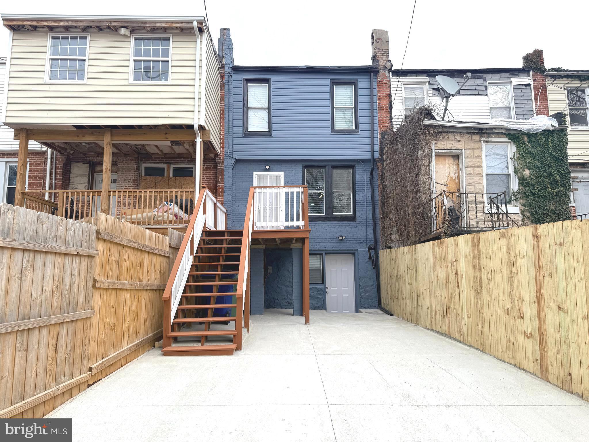 TOWANDA - Residential