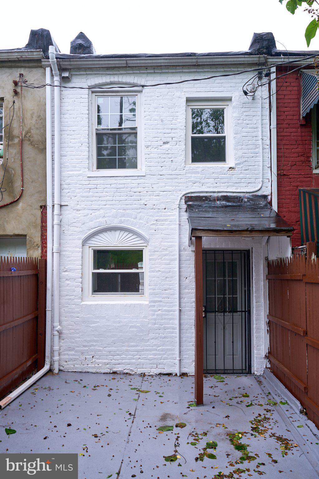 MILL HILL - Residential
