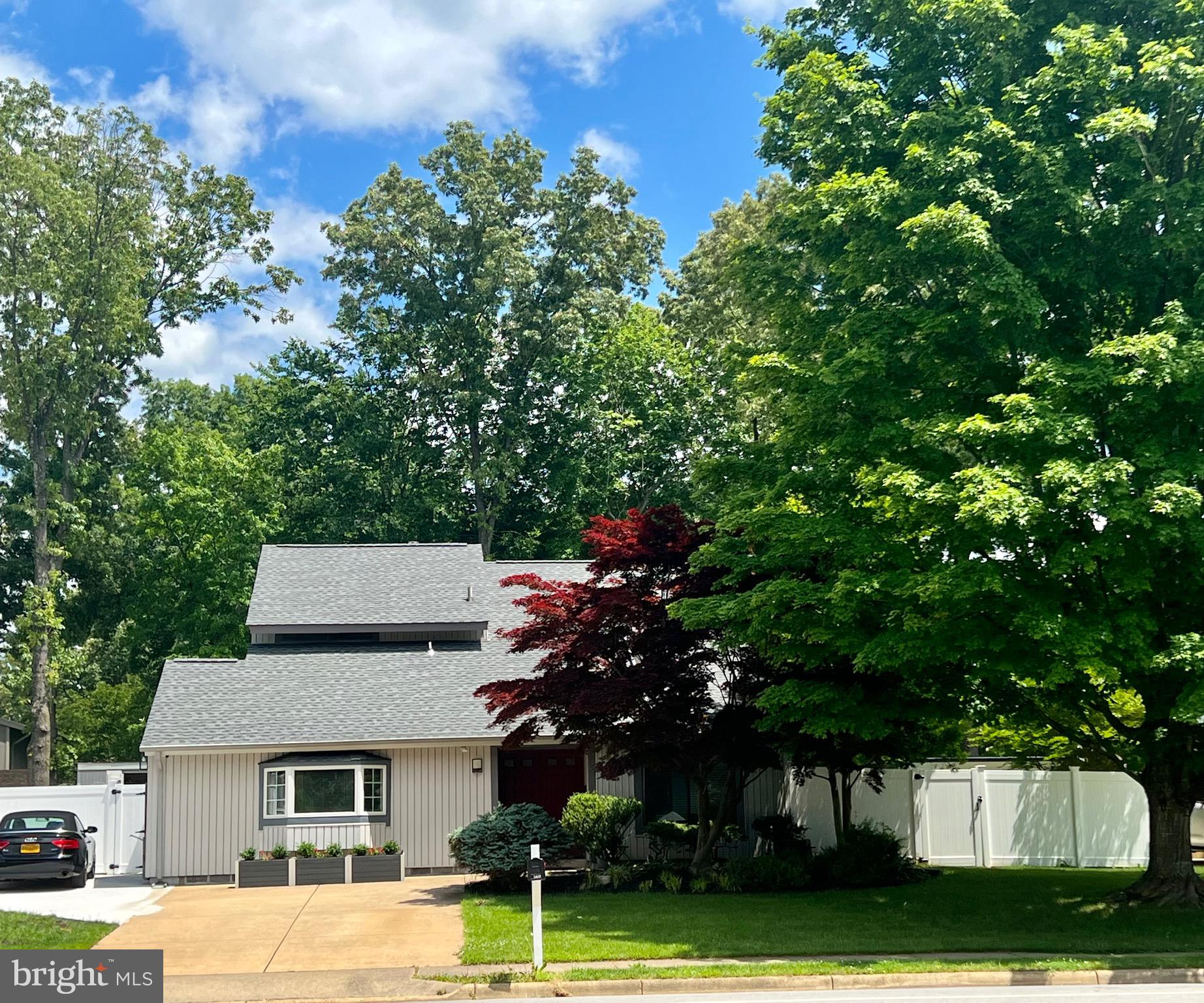 BONNIE BRAE - Residential Lease