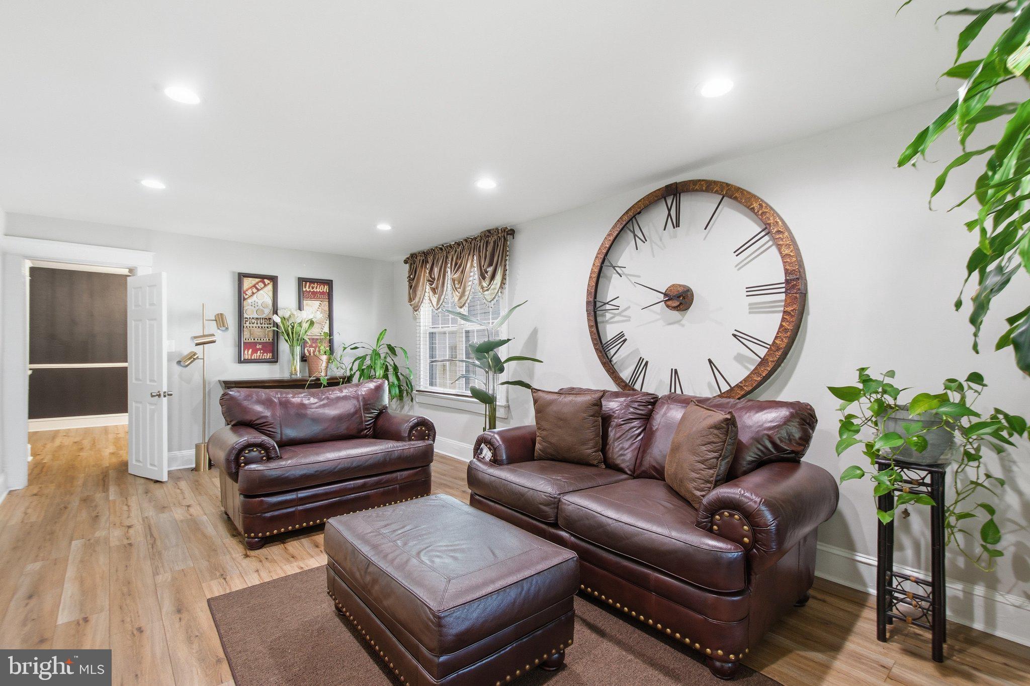CAPITOL HEIGHTS - Residential