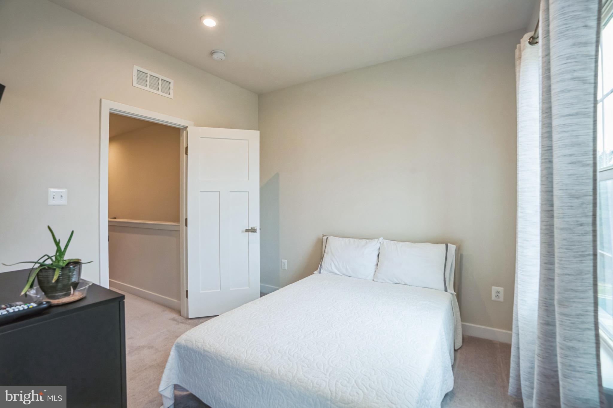 MONTGOMERY VILLAGE - Residential