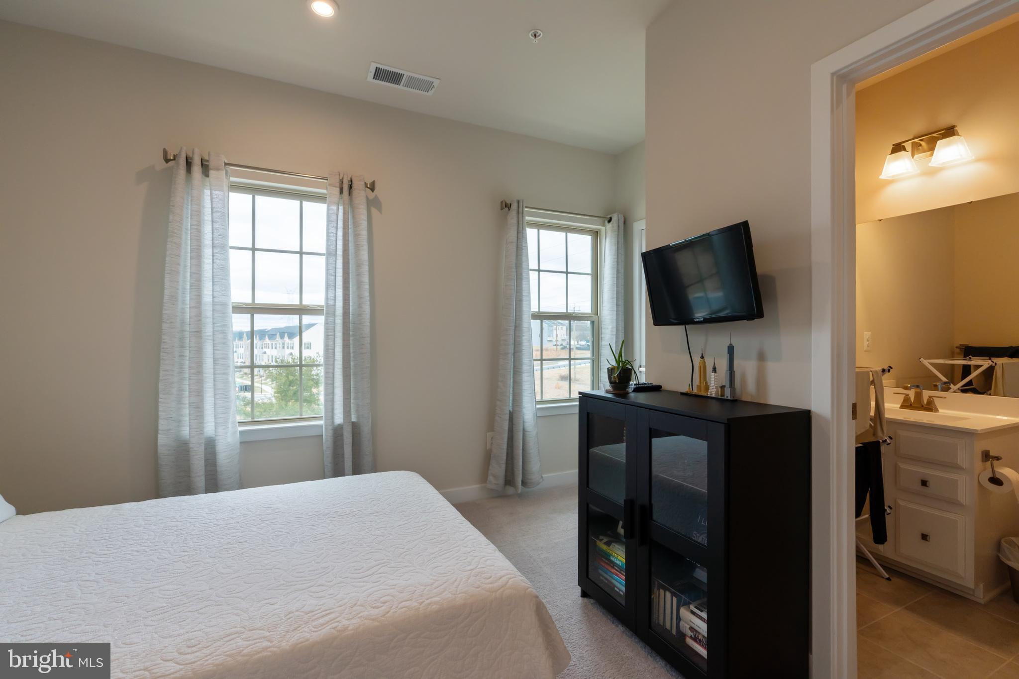 MONTGOMERY VILLAGE - Residential