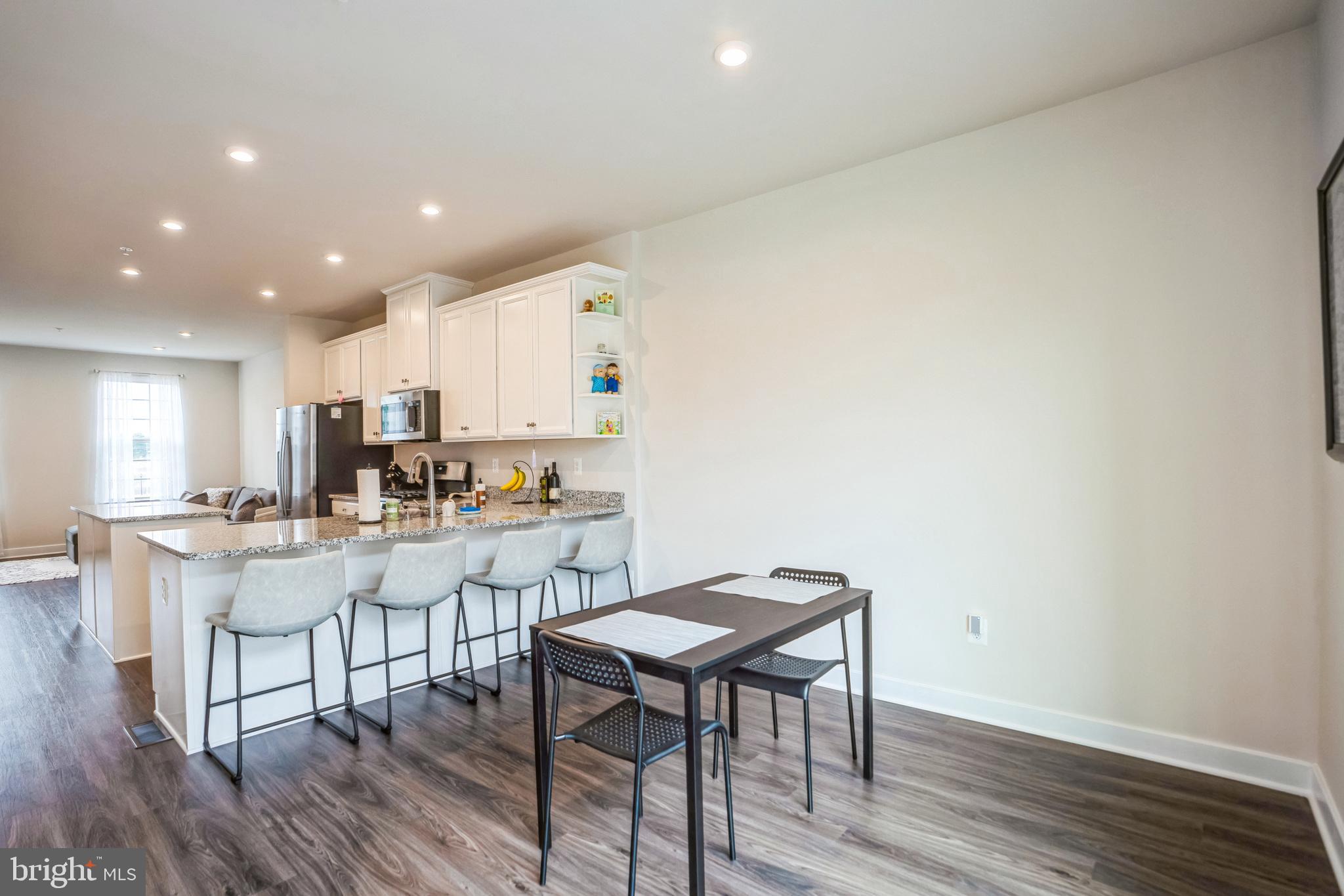 MONTGOMERY VILLAGE - Residential