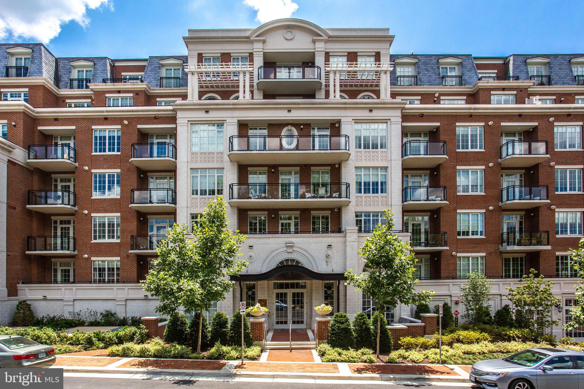 THE SIGNET - Residential