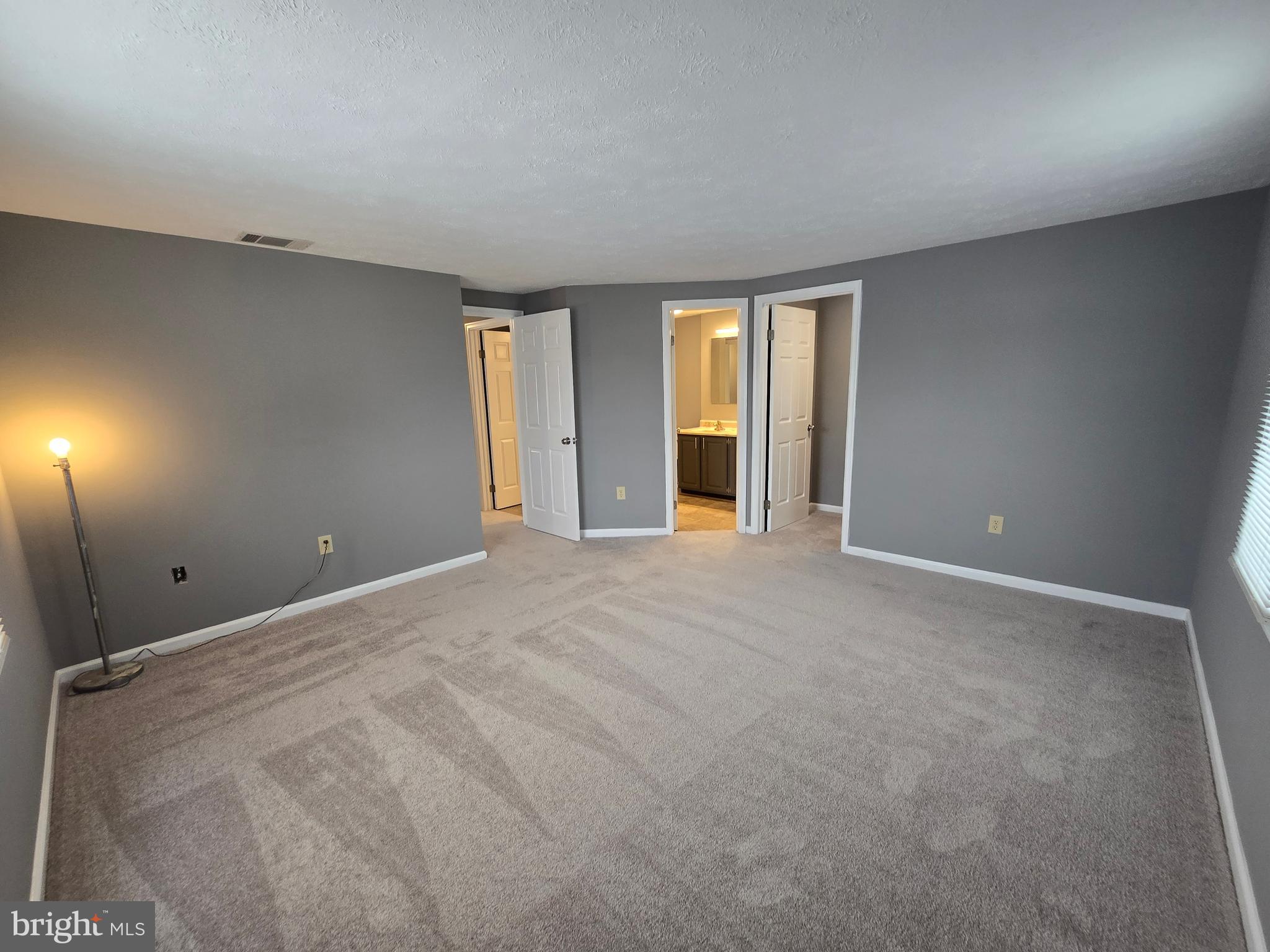 FREDERICKTOWNE VILLAGE - Residential Lease