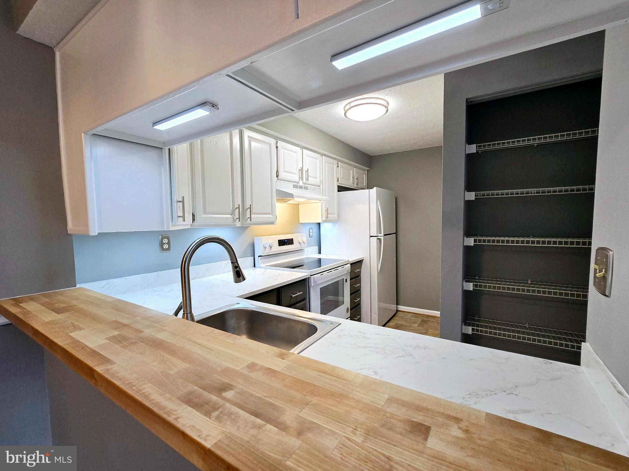 FREDERICKTOWNE VILLAGE - Residential Lease