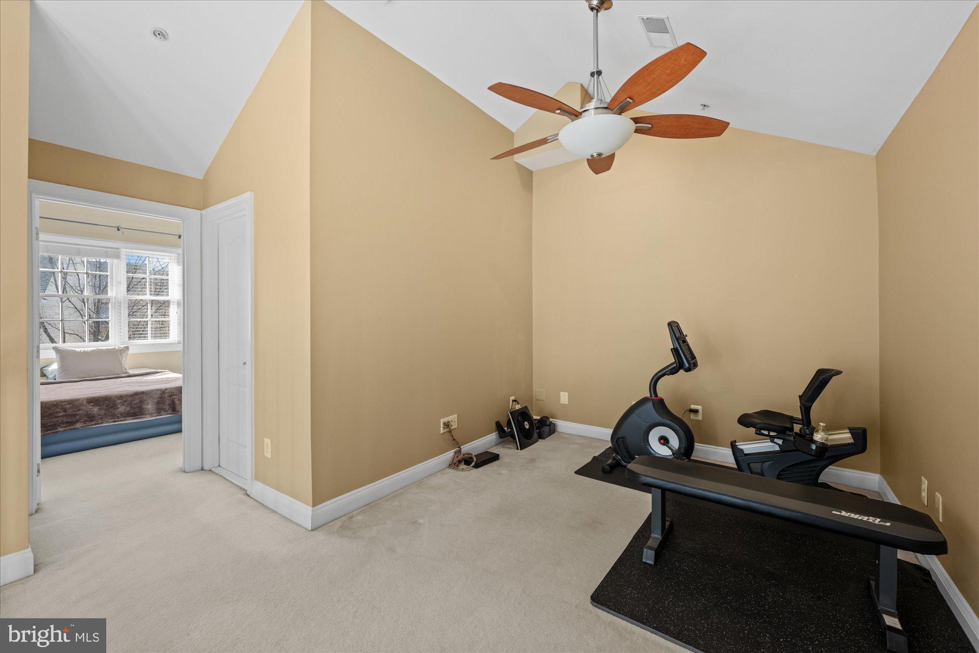 CAMERON STATION - Residential
