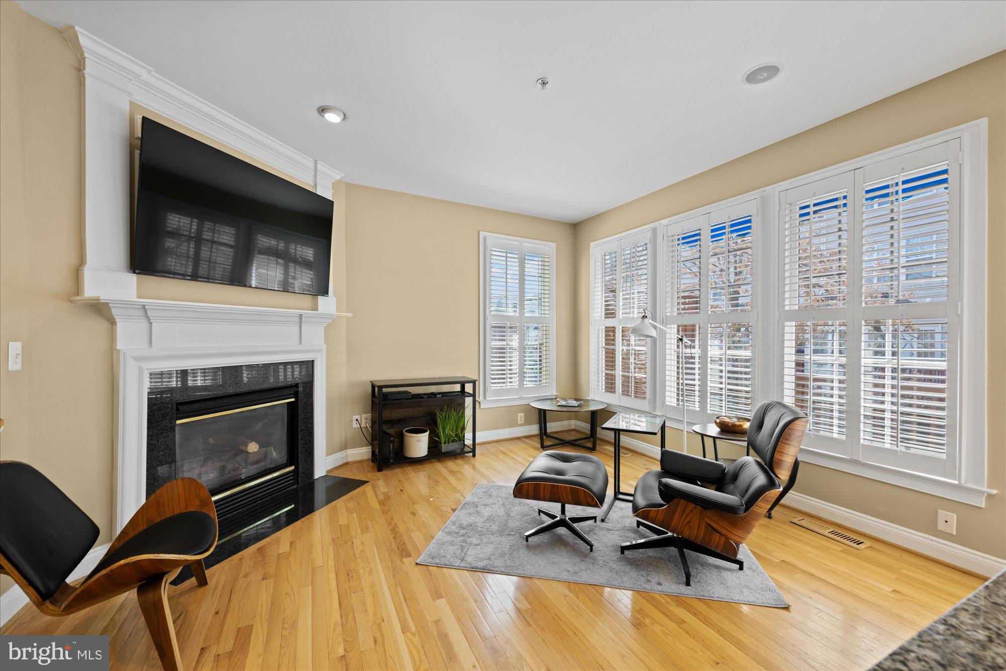 CAMERON STATION - Residential