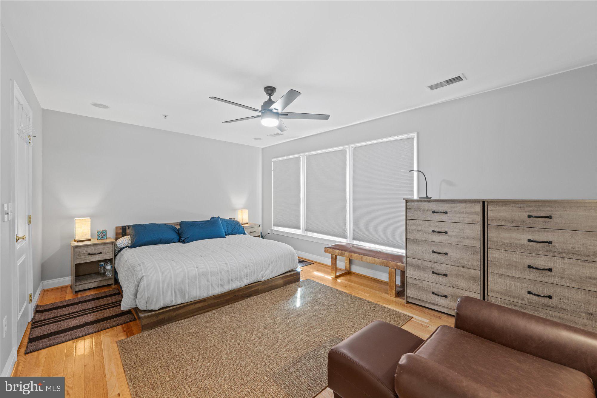 CAMERON STATION - Residential