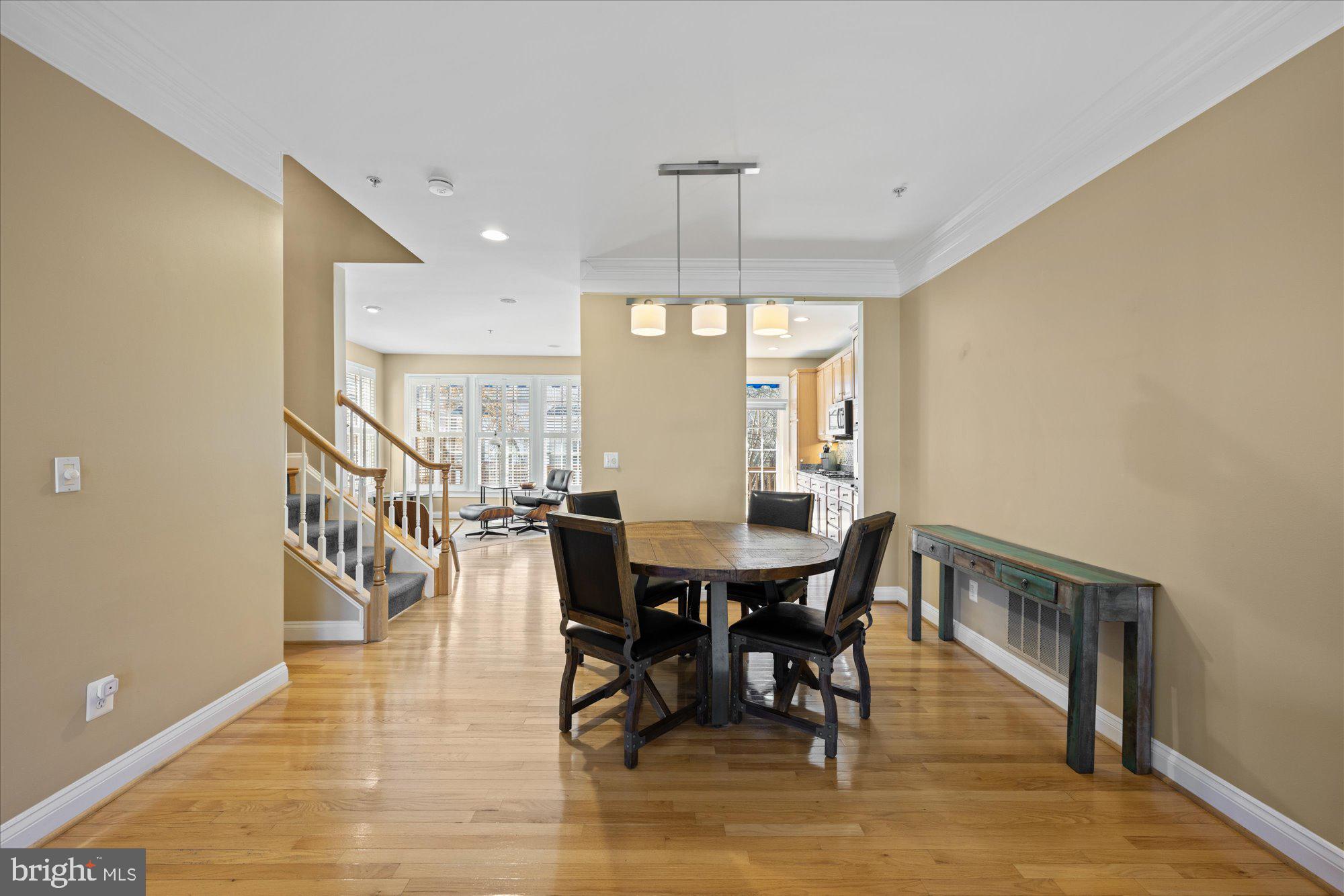 CAMERON STATION - Residential