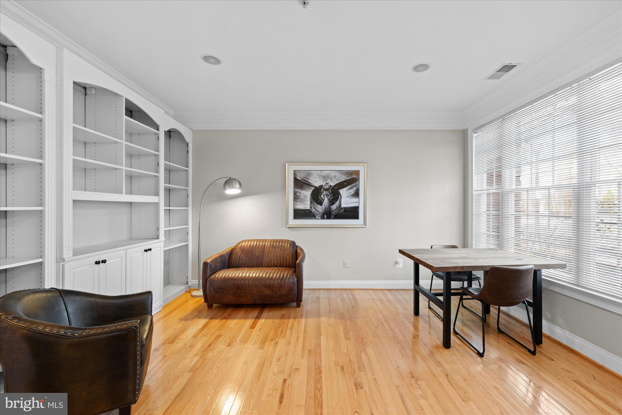 CAMERON STATION - Residential