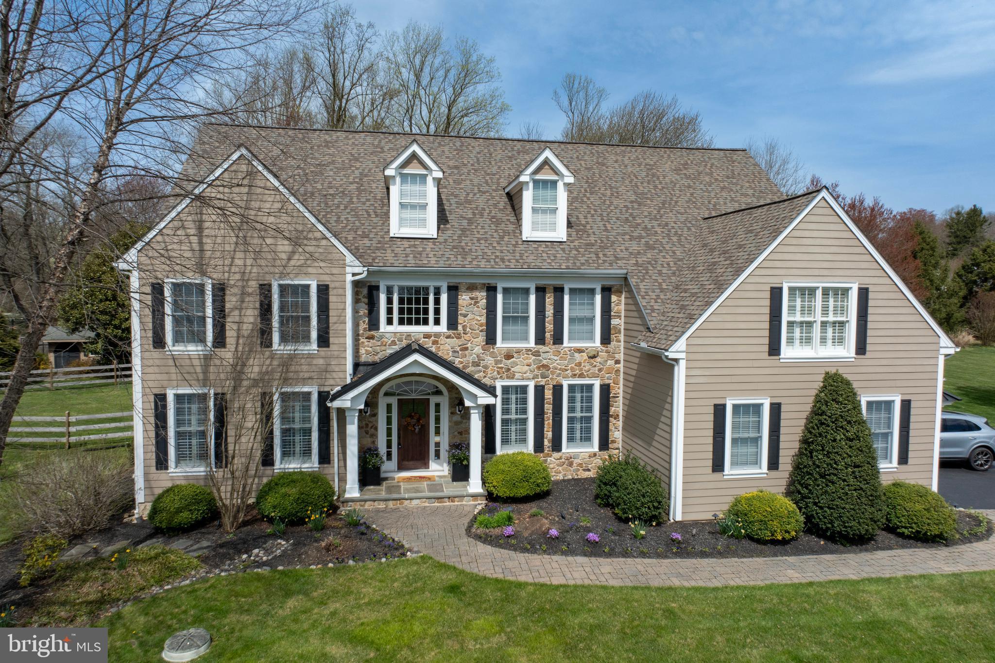 ROCKFORD CROSSING - Residential