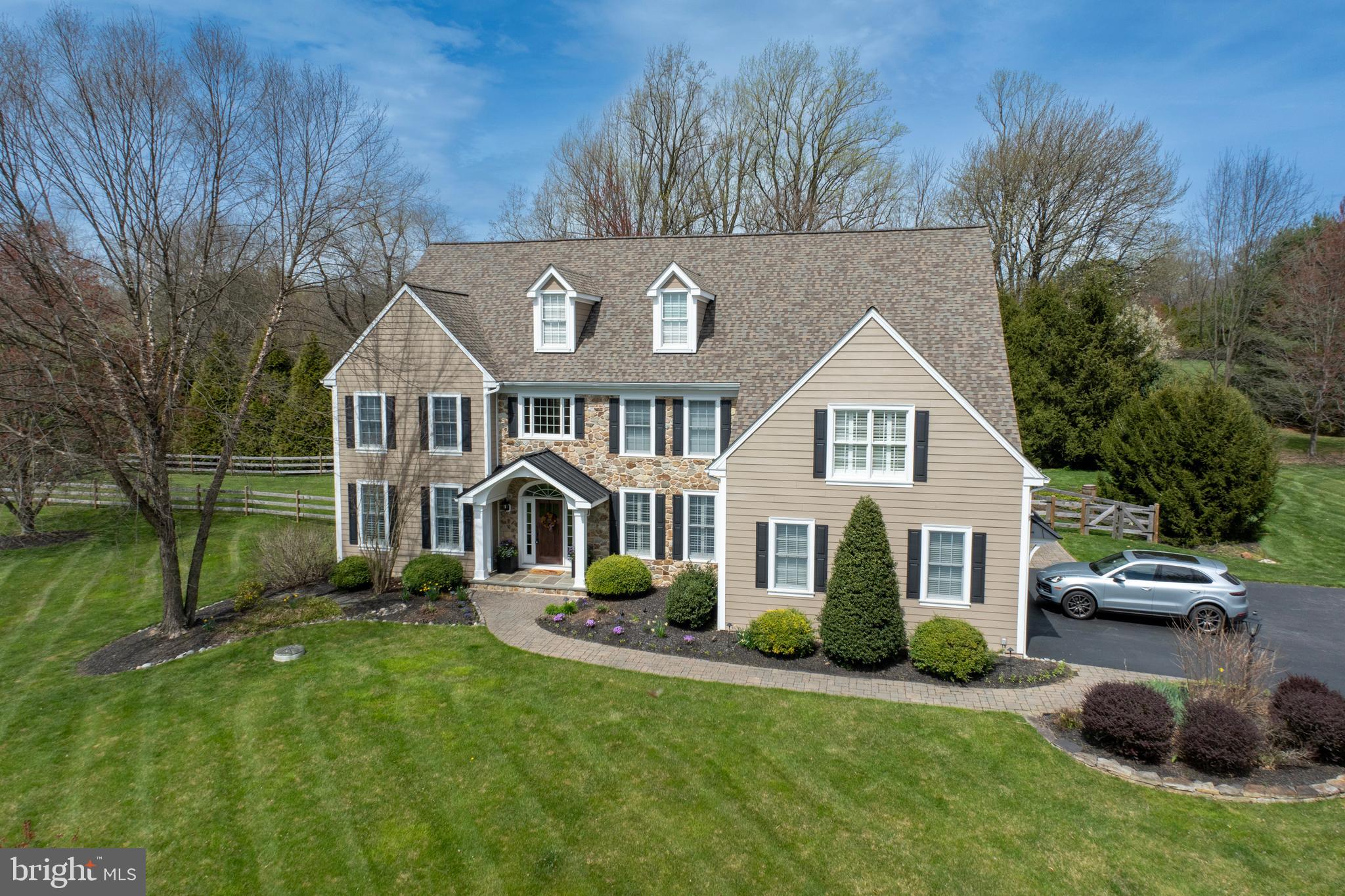 ROCKFORD CROSSING - Residential