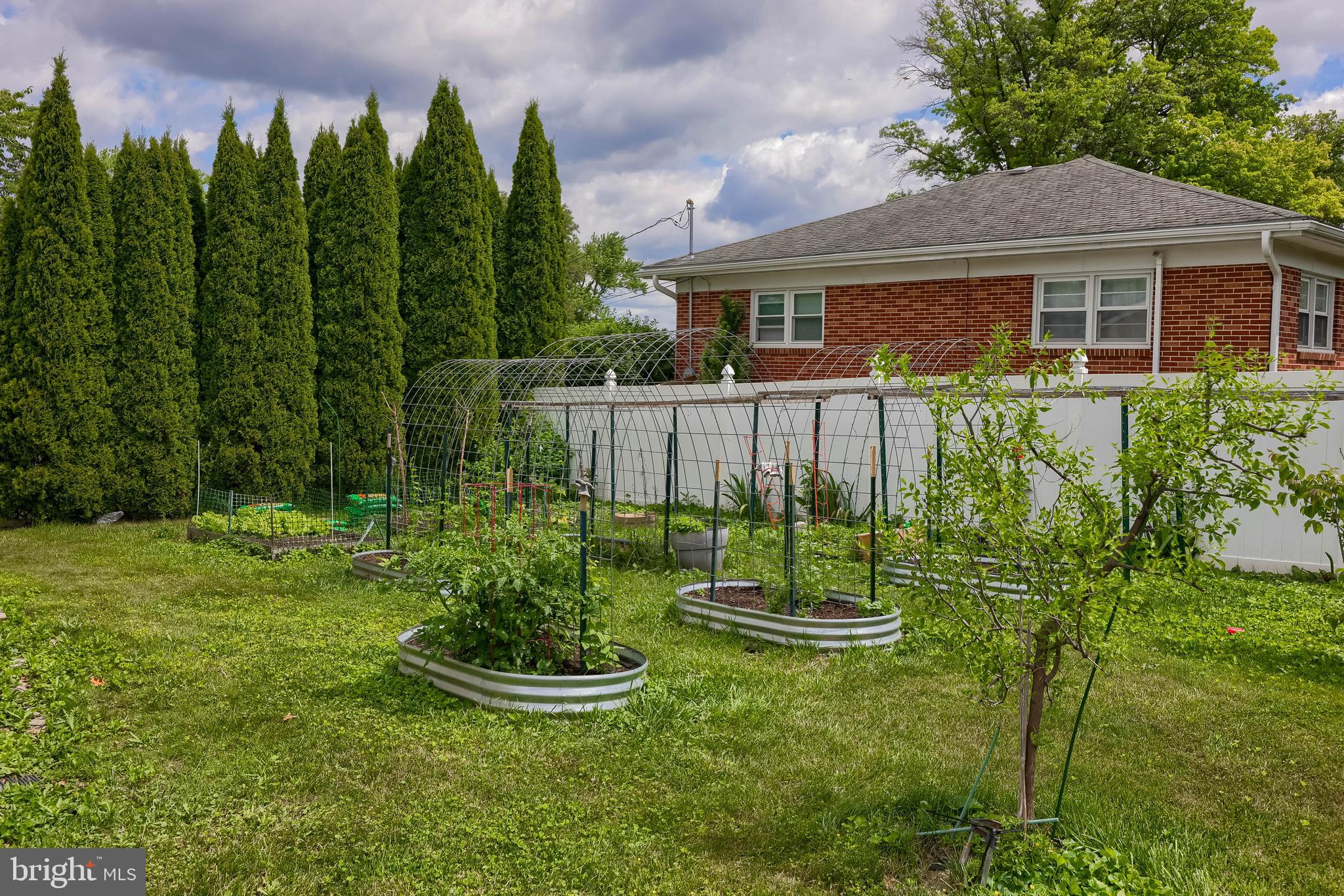 GREYSTONE FARMS - Residential