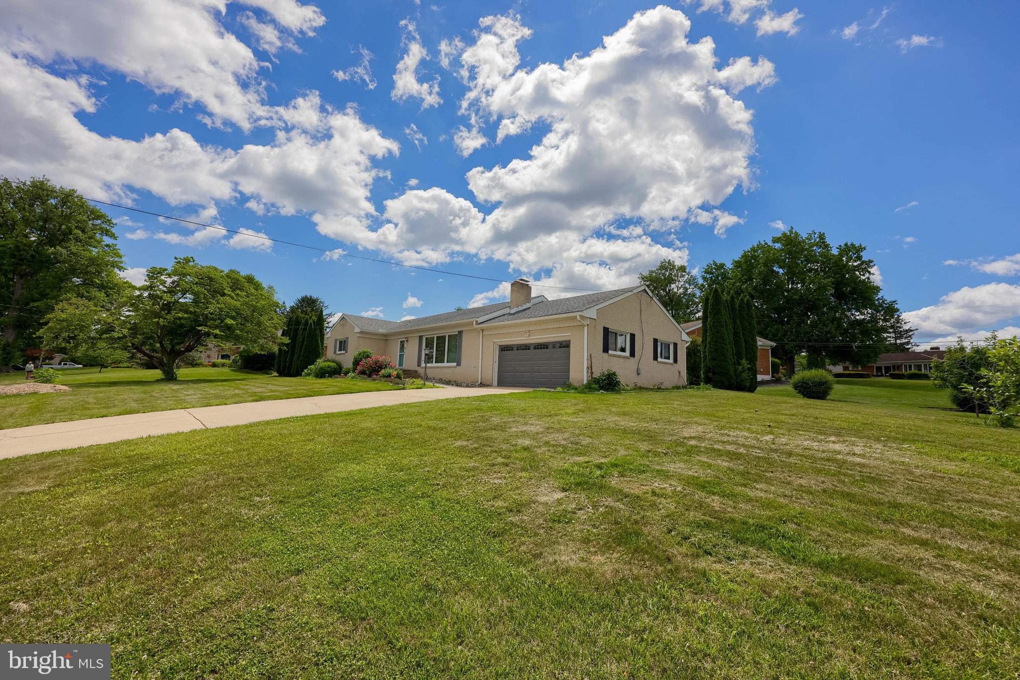 GREYSTONE FARMS - Residential