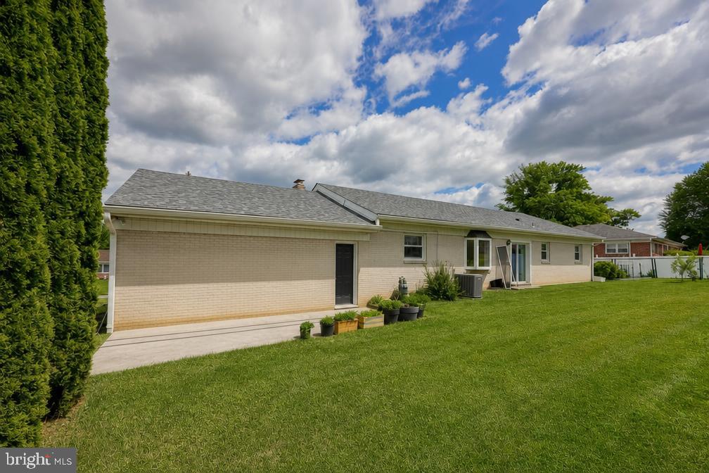 GREYSTONE FARMS - Residential