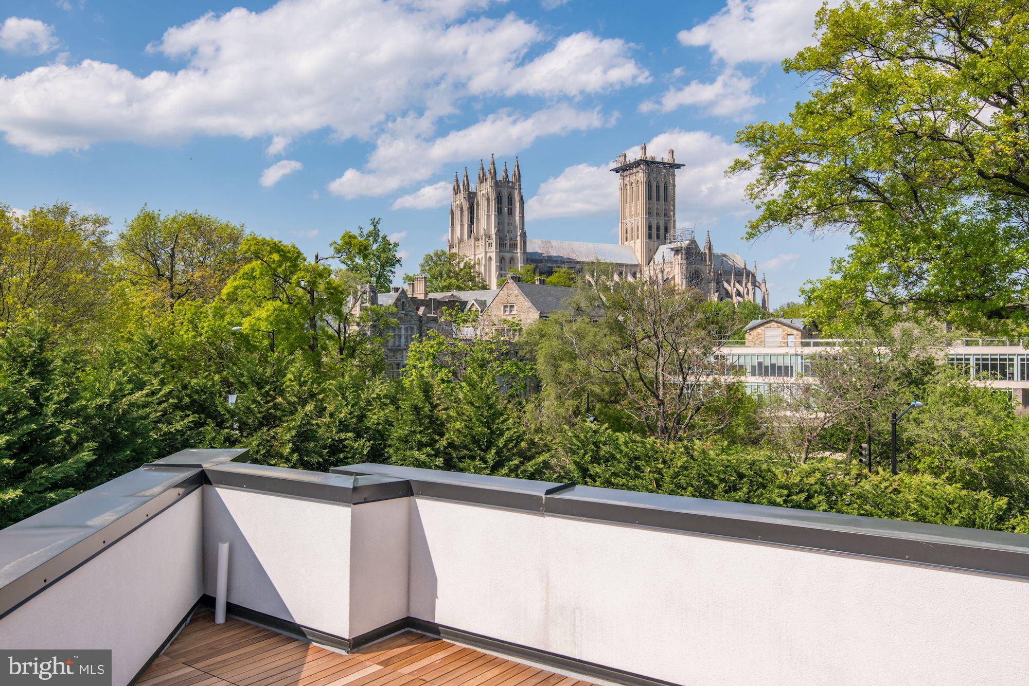 OBSERVATORY CIRCLE - Residential