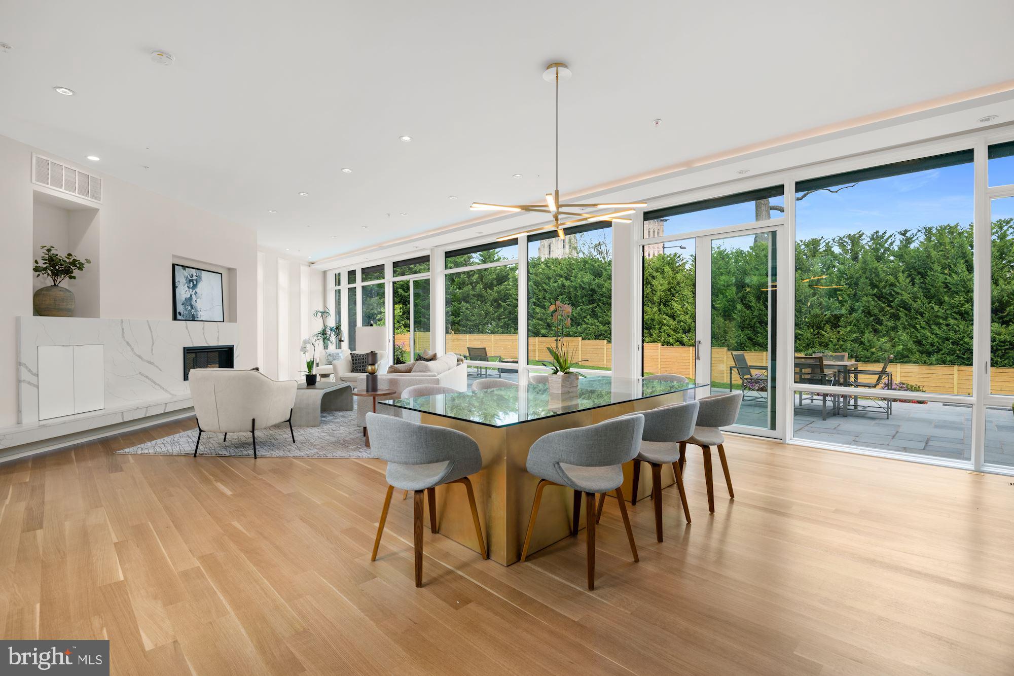 OBSERVATORY CIRCLE - Residential
