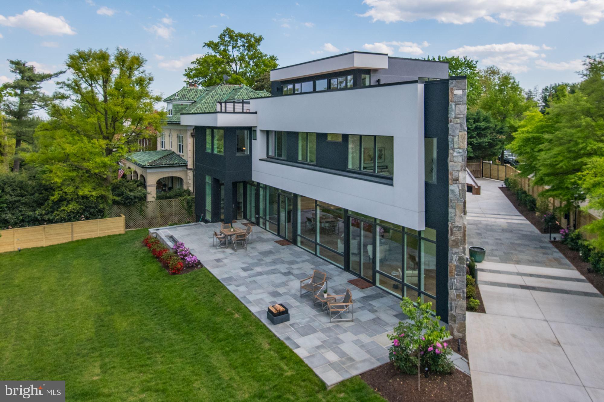 OBSERVATORY CIRCLE - Residential