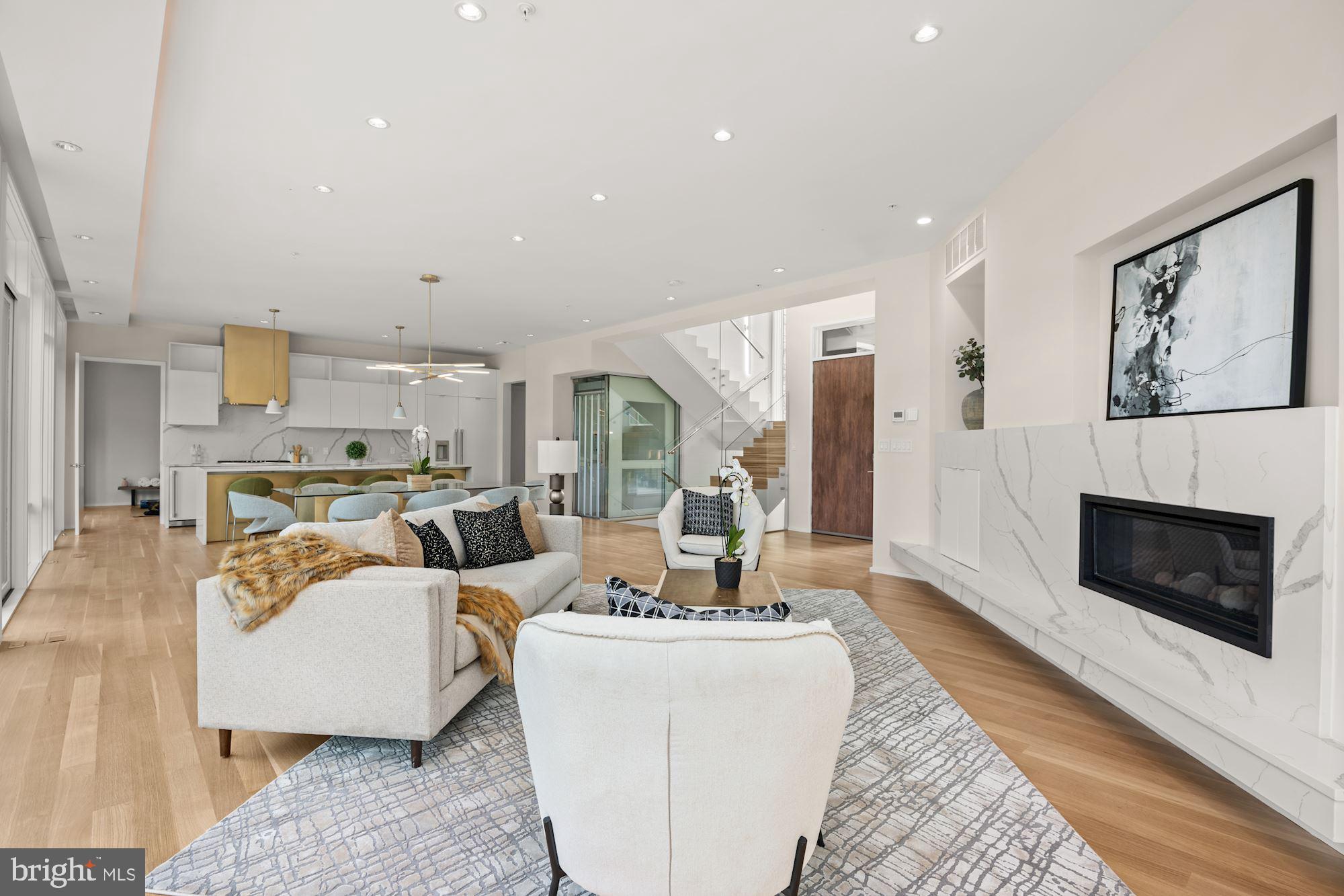 OBSERVATORY CIRCLE - Residential