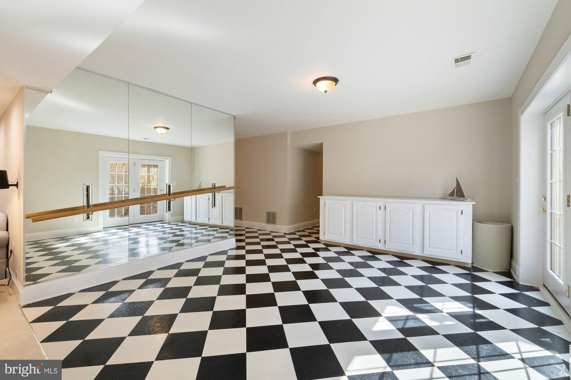 CEDAR RUN - Residential