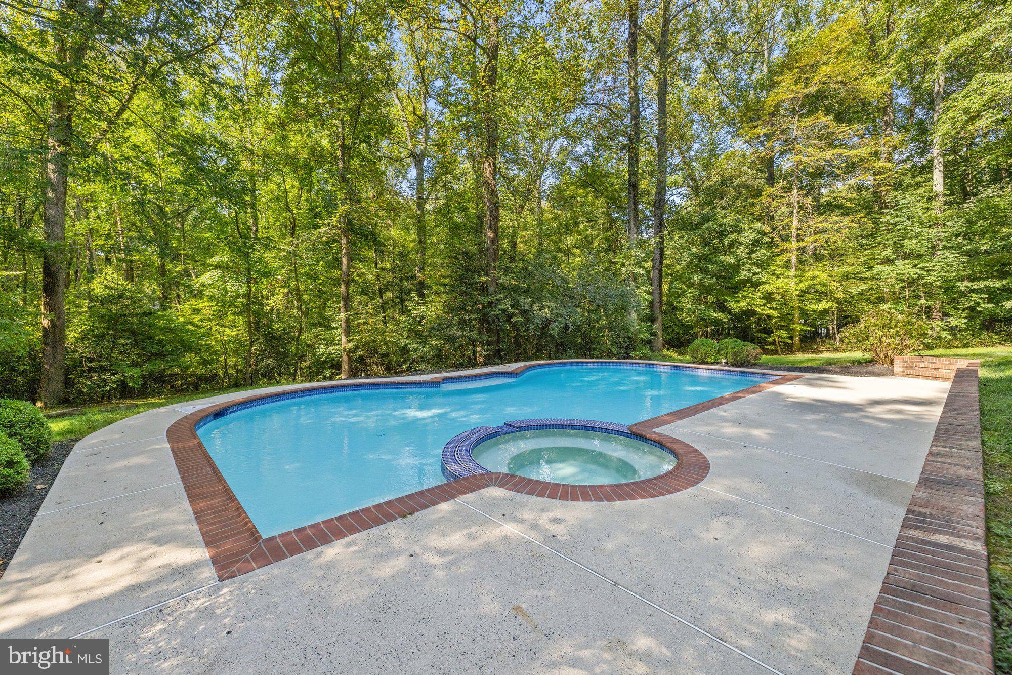CEDAR RUN - Residential
