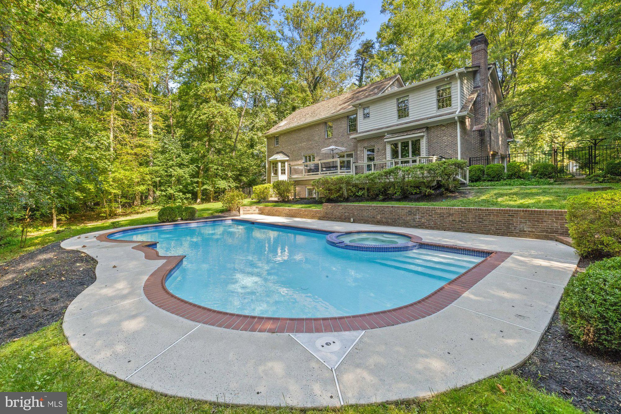 CEDAR RUN - Residential