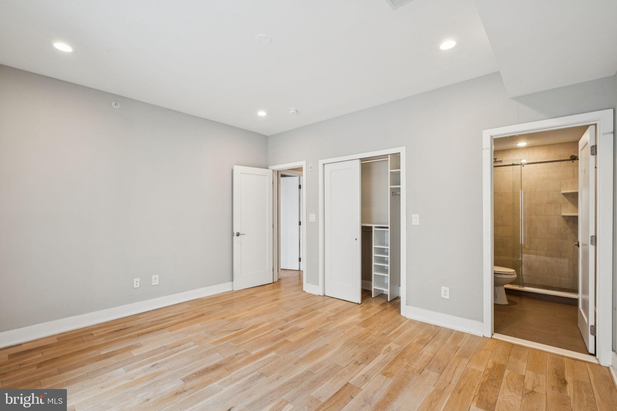 ART MUSEUM AREA - Commercial Sale