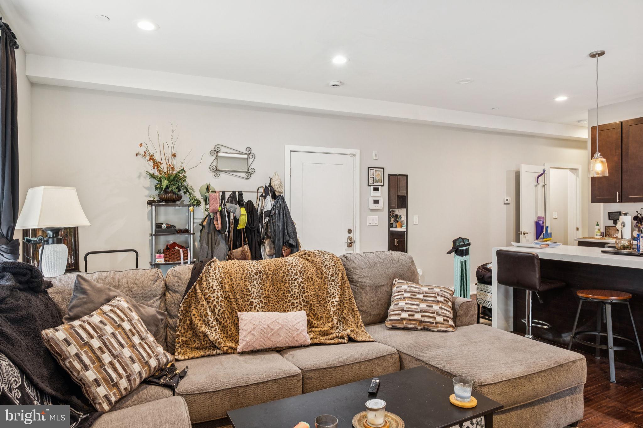 ART MUSEUM AREA - Commercial Sale