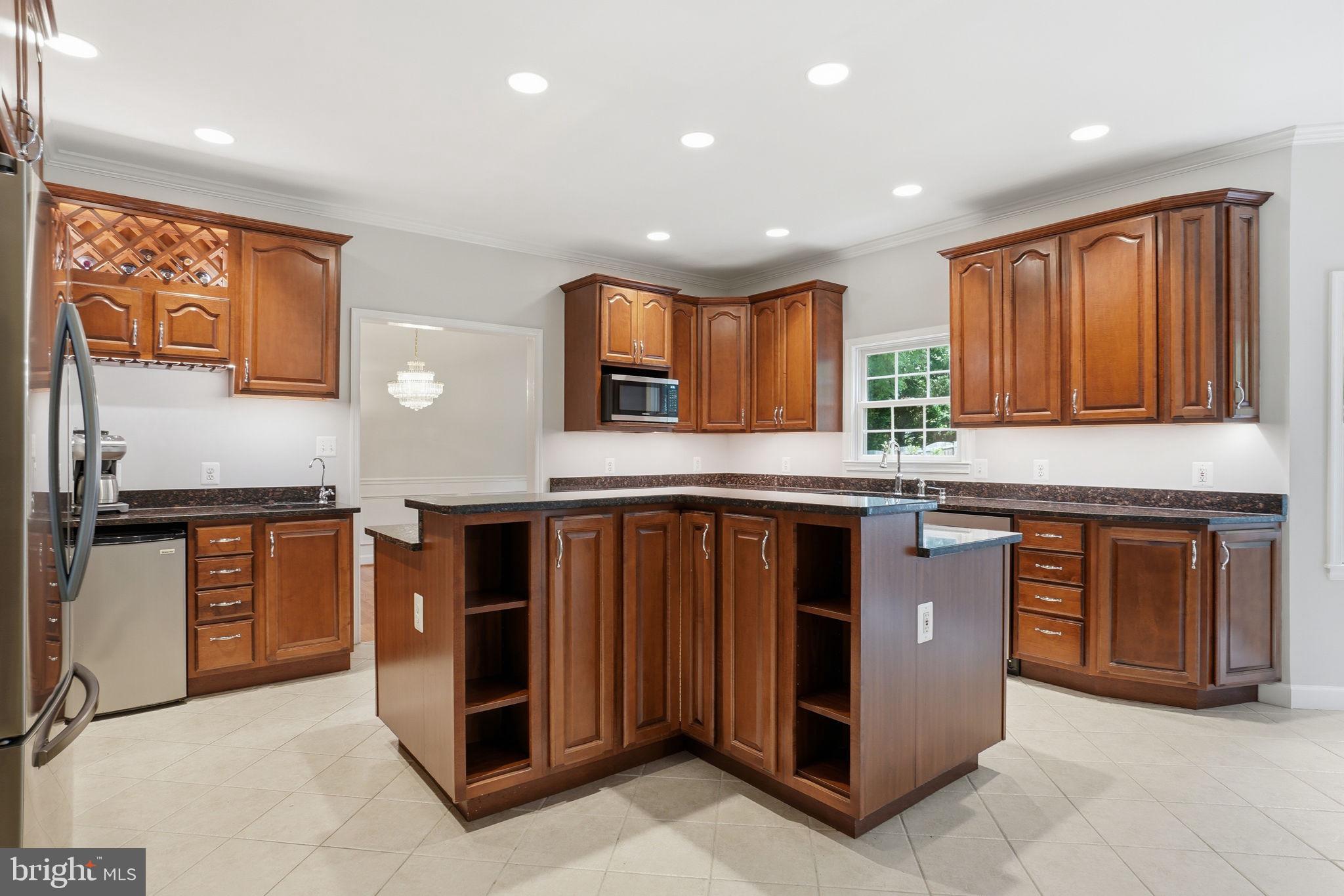 MT VERNON HILLS - Residential