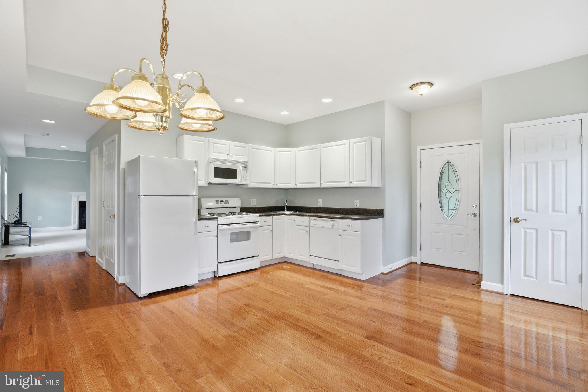 MT VERNON HILLS - Residential