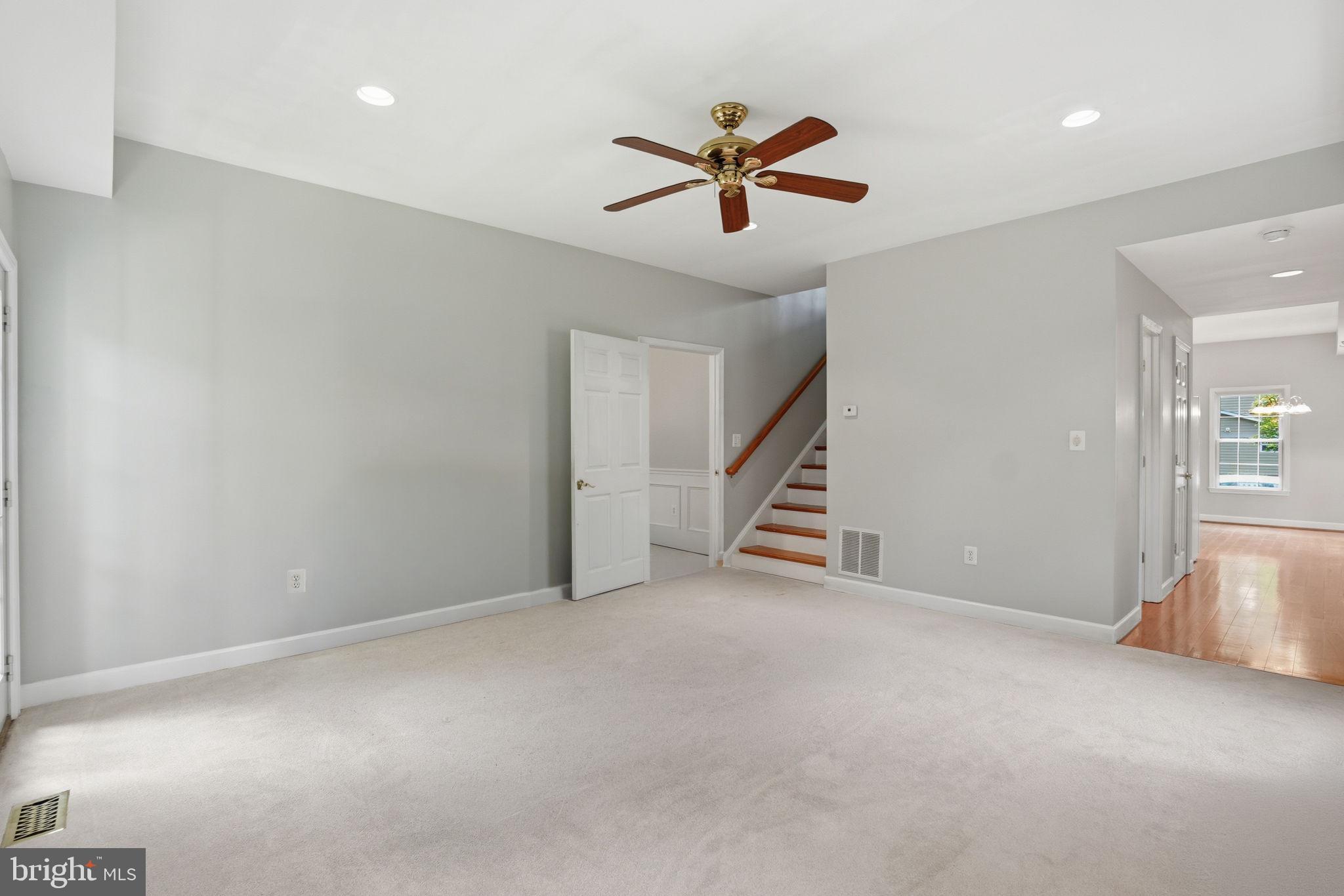 MT VERNON HILLS - Residential