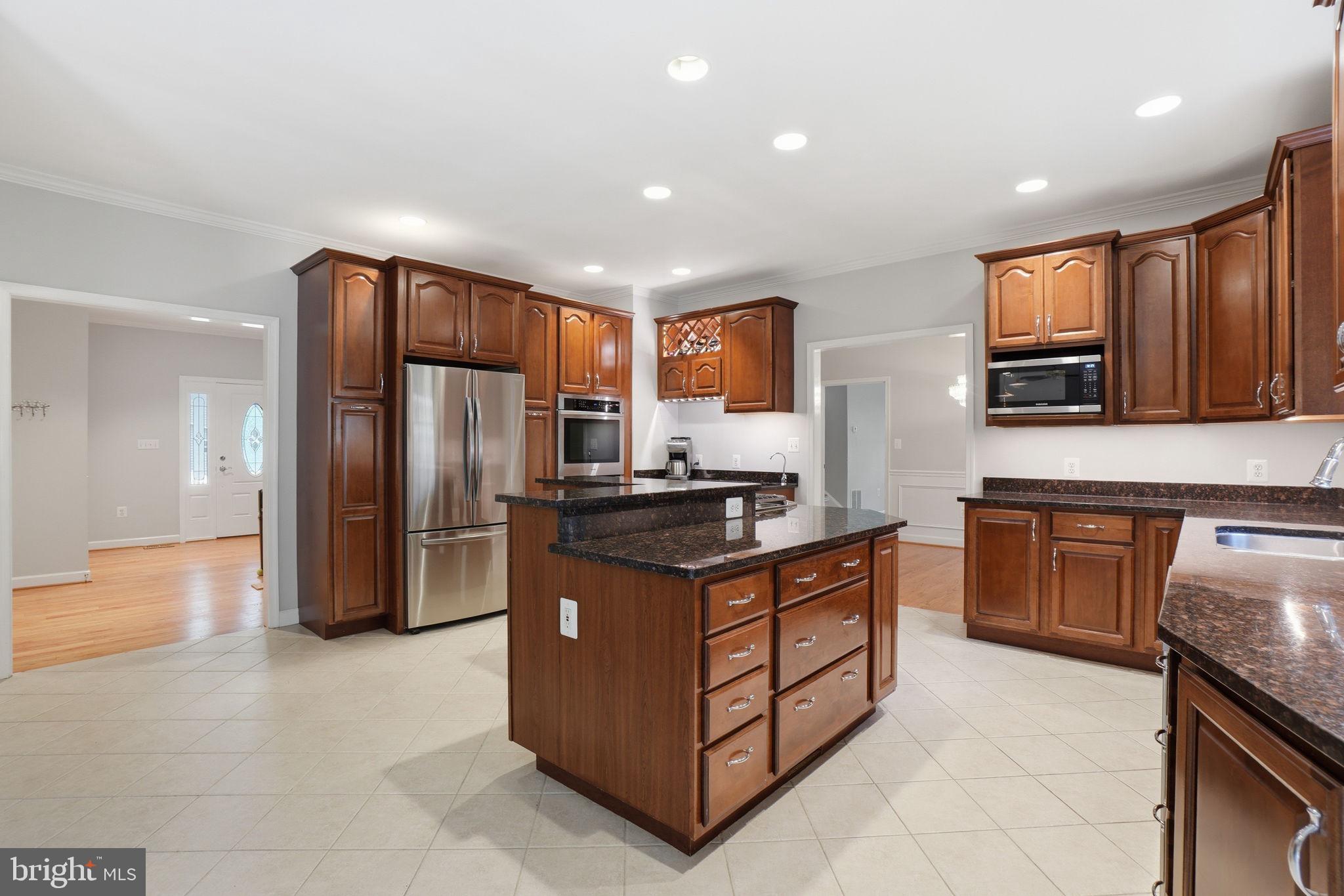 MT VERNON HILLS - Residential